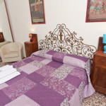 Romeo Room - Biancagiulia B&B, Bed and Breakfast near Rome Termini Train Station